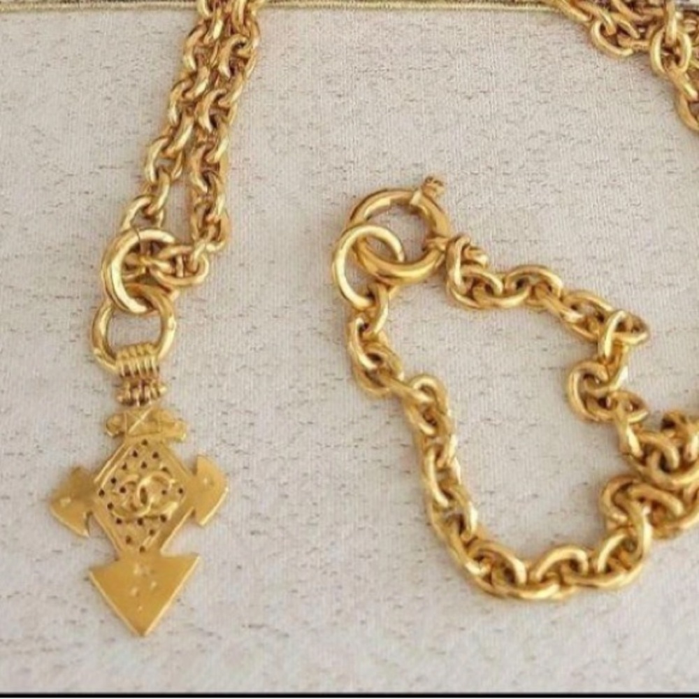 Chanel Vintage Gold Plated Chain Coco Mark Cross Necklace